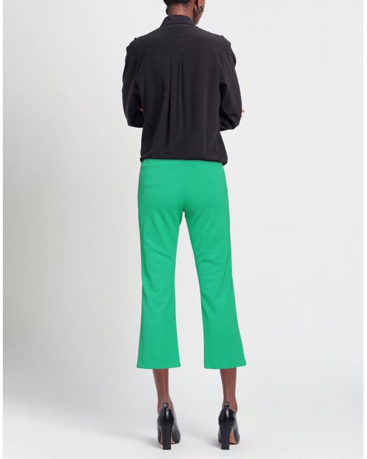 Seductive Green Cropped Trousers