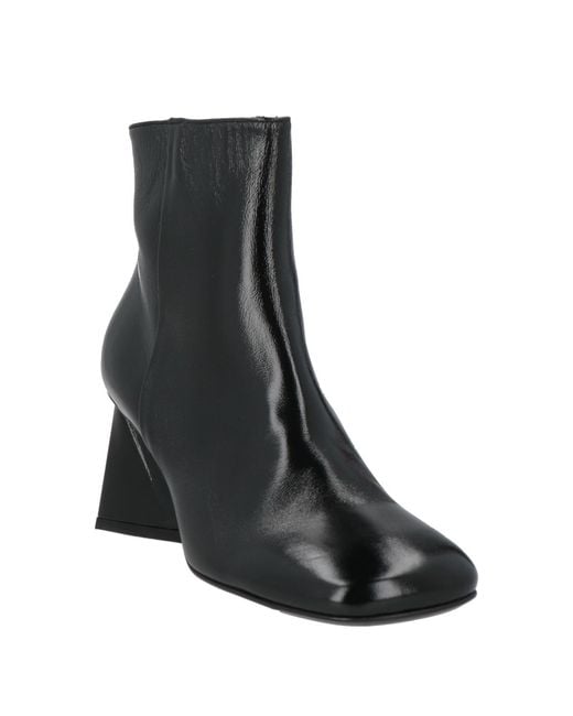 Strategia Black Ankle Boots
