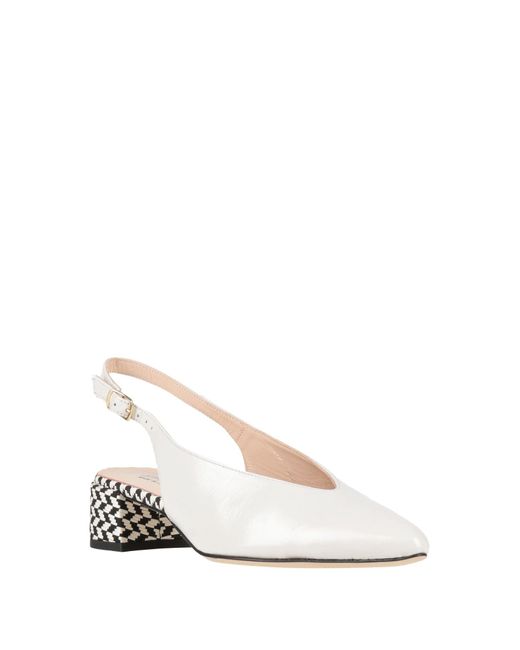 Status White Pumps