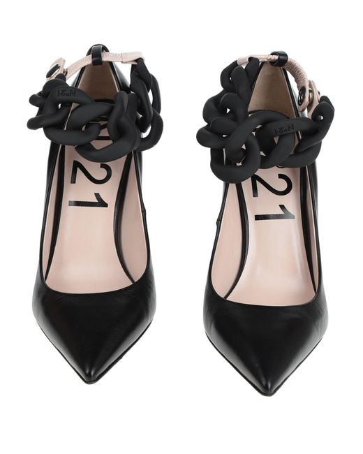 N°21 Black Pumps