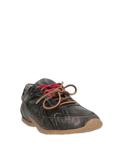 Ovyè Gray Trainers
