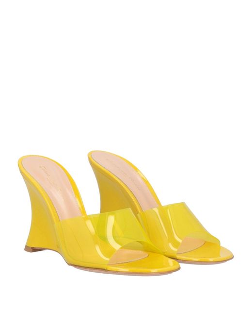 Gianvito Rossi Sandals in Yellow Lyst