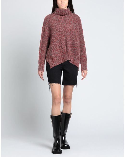 Aragona Red Turtlenecks