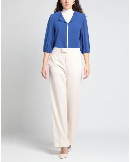 Caractere Blue Jacket