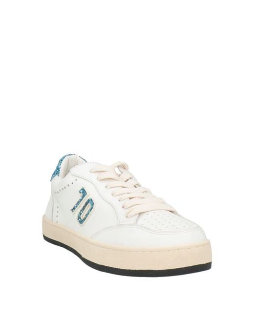 Back 70 White Sneakers