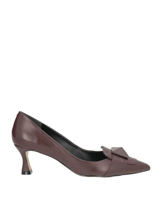 Miss Unique Brown Pumps