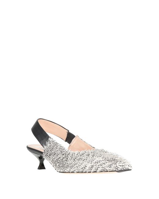 Agl Attilio Giusti Leombruni White Pumps
