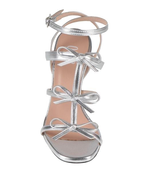 Ovyè Metallic Sandals