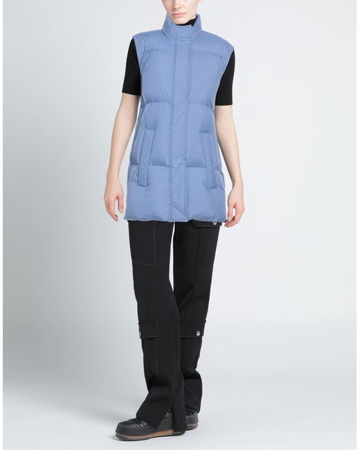 Stand Studio Blue Puffer