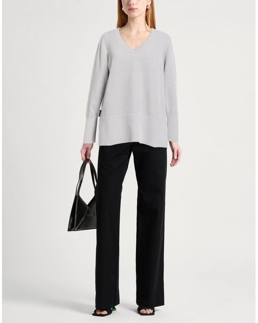 Pullover Rrd de color Gray