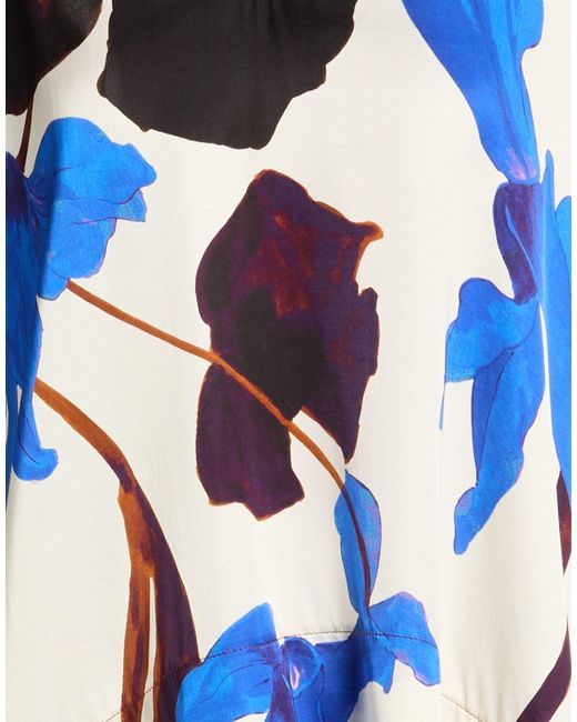 Kaos Blue Tops