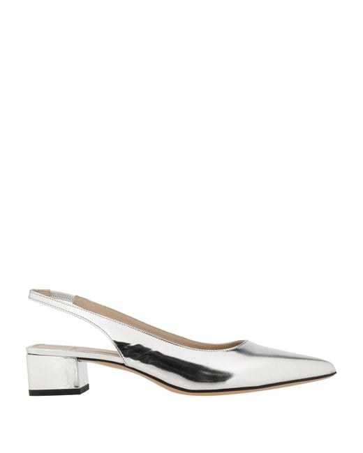 Theory White Pumps