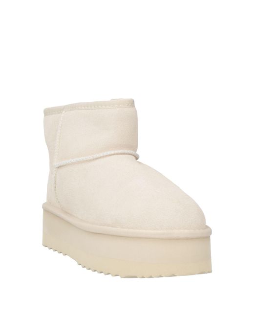 Gaelle Paris Natural Ankle Boots