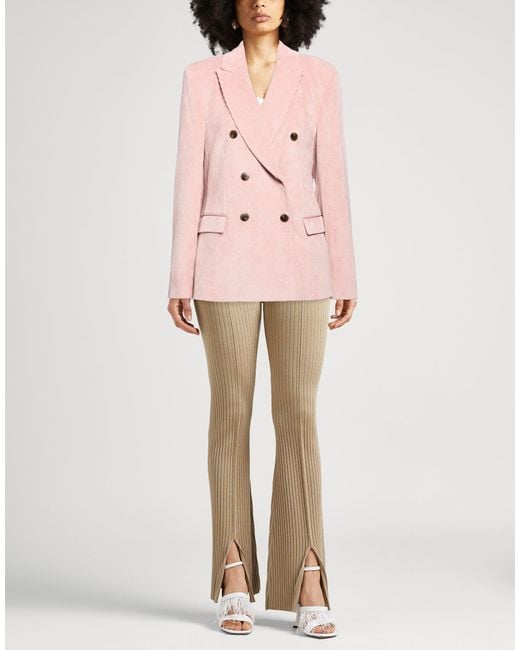 Caractere Pink Blazers