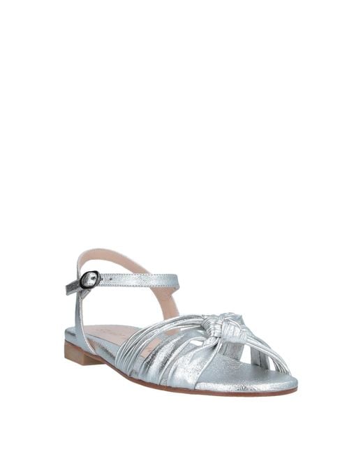 Stuart Weitzman White Sandale