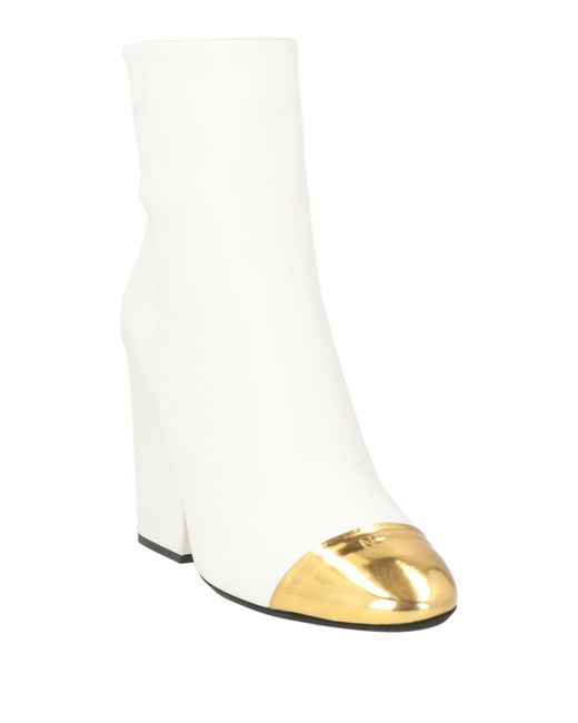 N°21 White Stiefelette