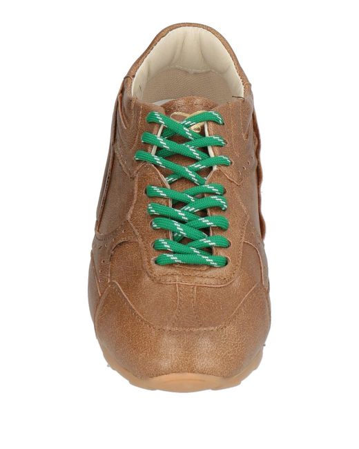 Ovyè Brown Sneakers