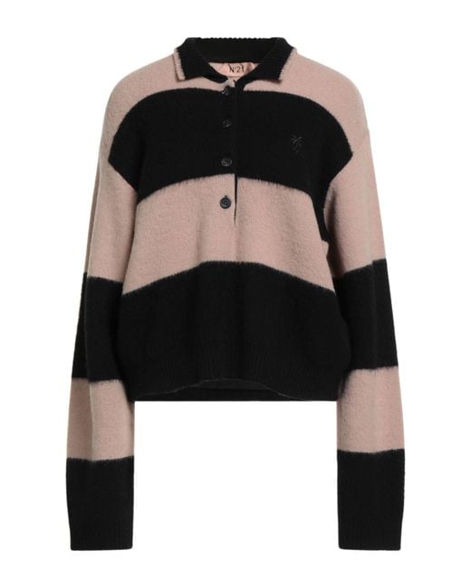 N°21 Black Jumper