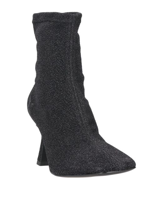 Nila & Nila Black Ankle Boots Textile Fibers