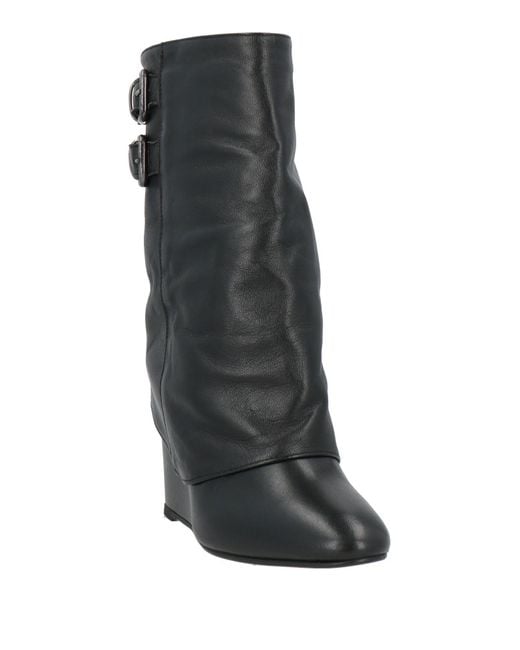 Ovyè Black Ankle Boots