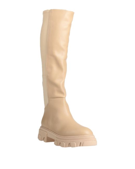 Gia Borghini White Stiefel