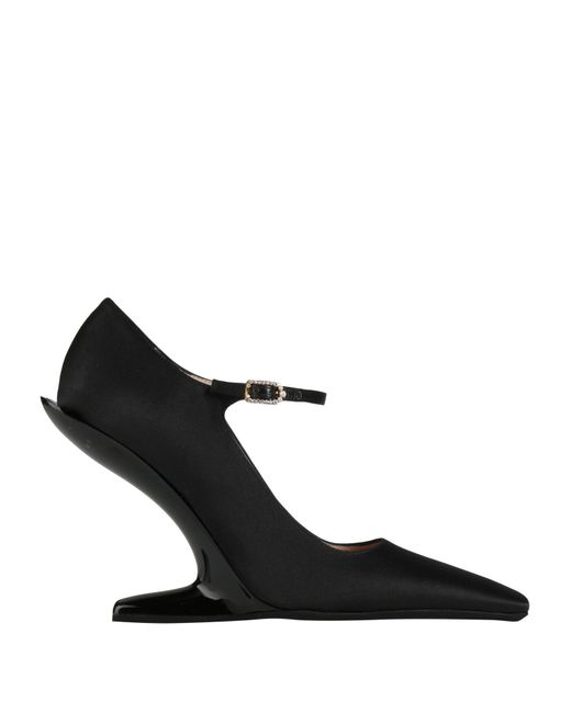 N°21 Black Pumps