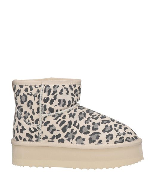 Gaelle Paris Natural Ankle Boots