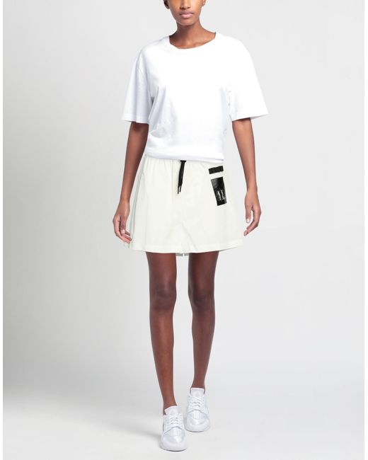 Armani Exchange White Shorts & Bermudashorts