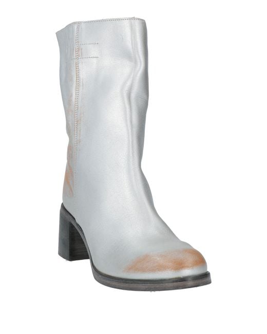 Moma White Ankle Boots