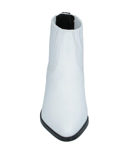 steve madden white ankle booties