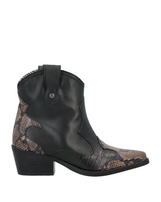 Manila Grace Black Ankle Boots