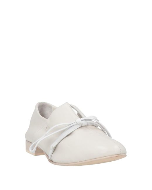 Collection Privée White Lace-up Shoes
