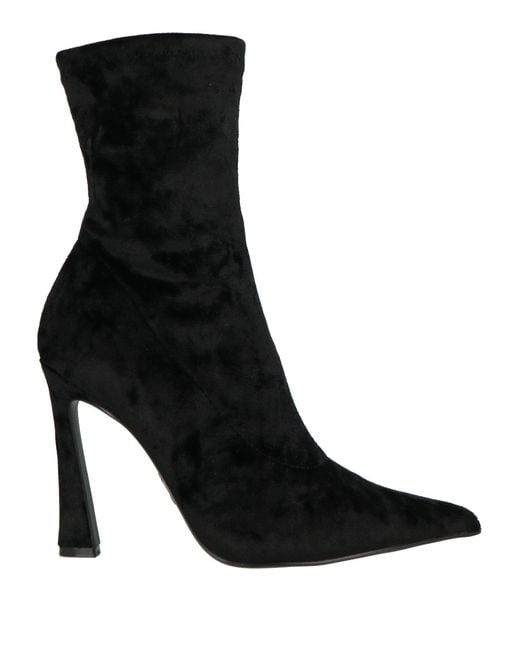 Steve Madden Black Ankle Boots