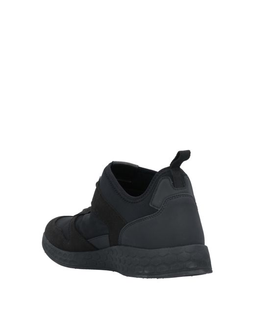 black trainers size 9 mens