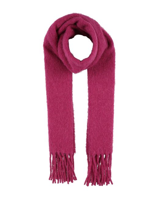 Jucca Red Scarf