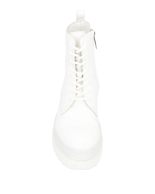 Red(v) White Ankle Boots