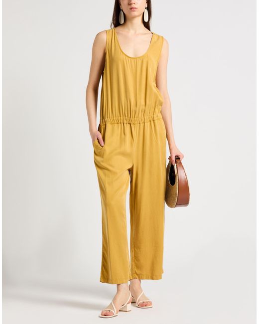 Mono enterizo Woolrich de color Metallic