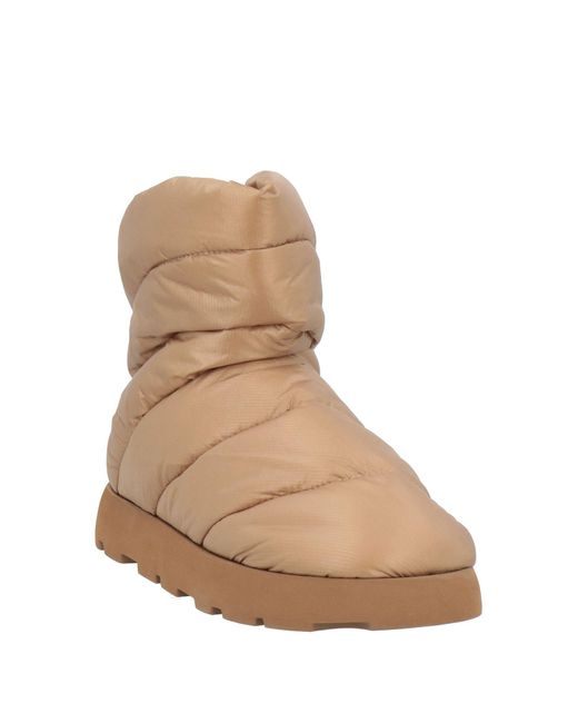 PIUMESTUDIO Natural Ankle Boots