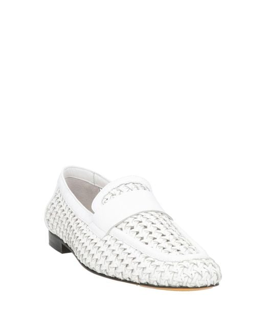 Doucal's White Mokassin
