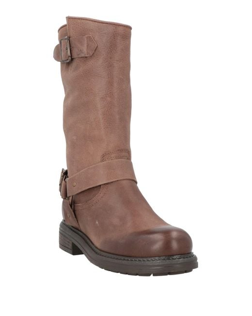 Ovyè Brown Boot Leather