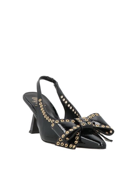 Ovyè Black Pumps