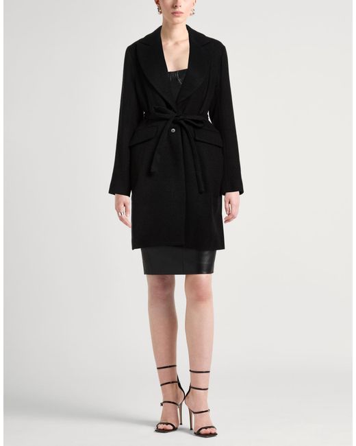 Masnada Black Coat