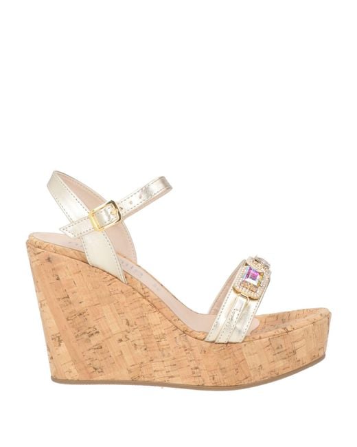Nila & Nila Natural Sandals