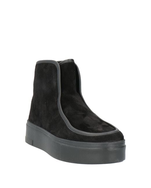 Frau Black Ankle Boots