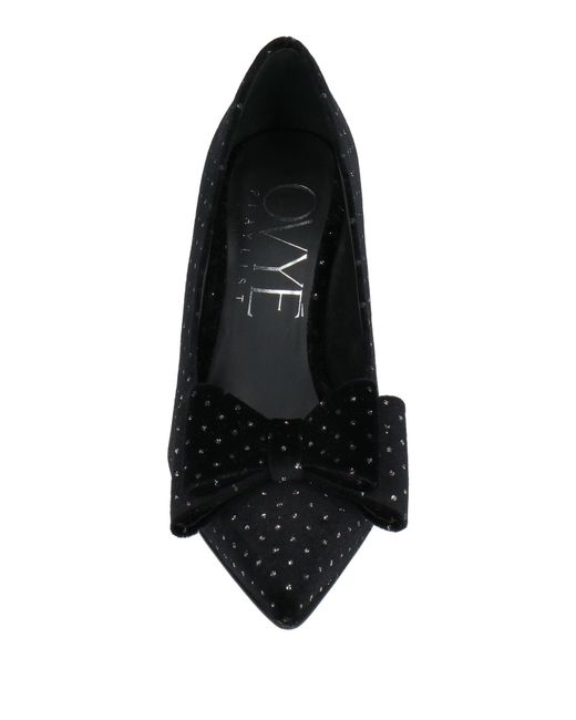 Ovyè Black Pumps