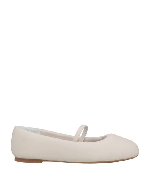 HABILLÈ White Ballet Flats
