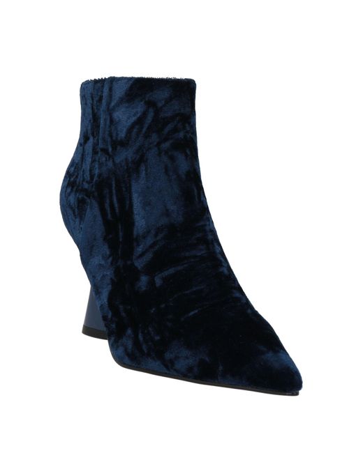 Jeannot Black Ankle Boots Textile Fibers