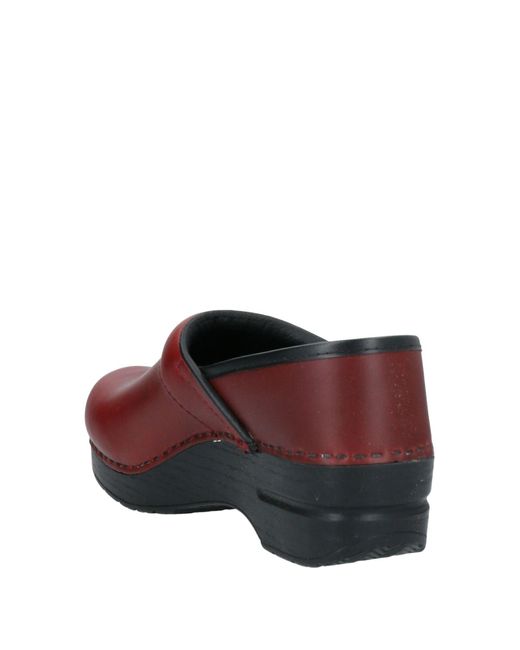 red dansko clogs