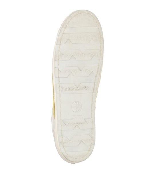 O.x.s. Natural Trainers