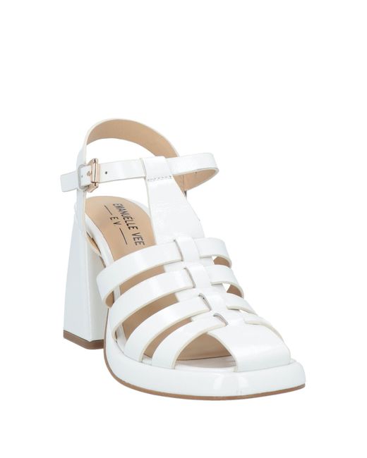 Emanuélle Vee White Sandale